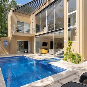 https://meso-maya-tulum.allrivieramayahotels.com